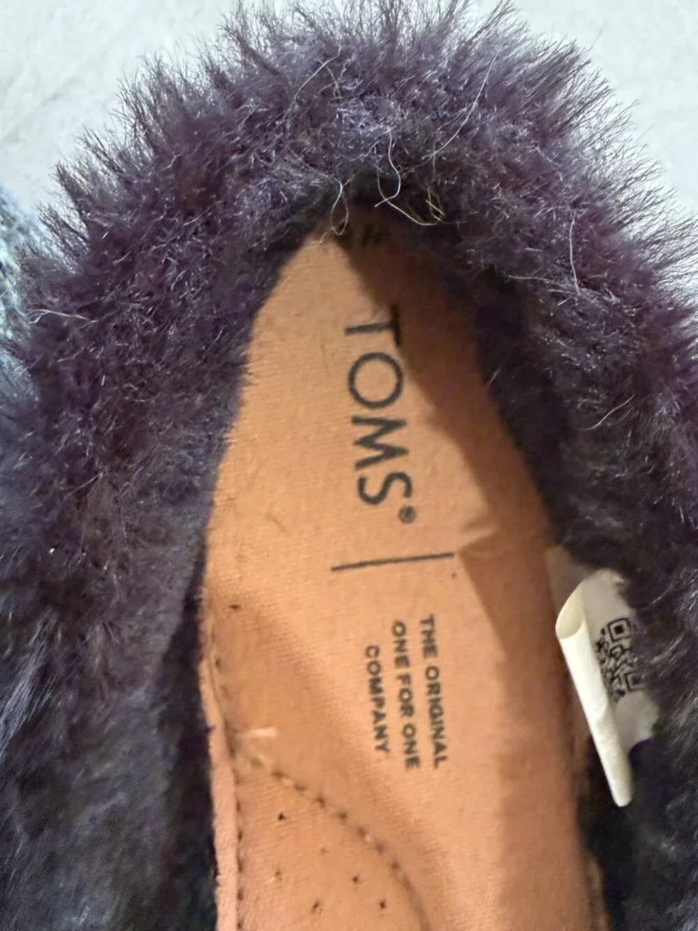 Tom’s Woman’s Fur Lined Heather Knit Slip-on Shoes Size 8 Black And Gray EUC